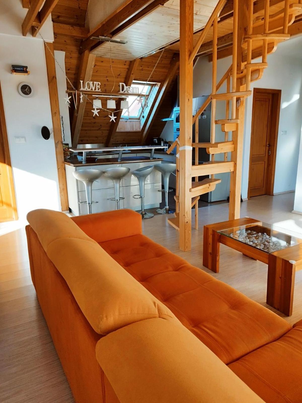 Apartman Vitorlas Vendeghaz Balatonfured Bagian luar foto
