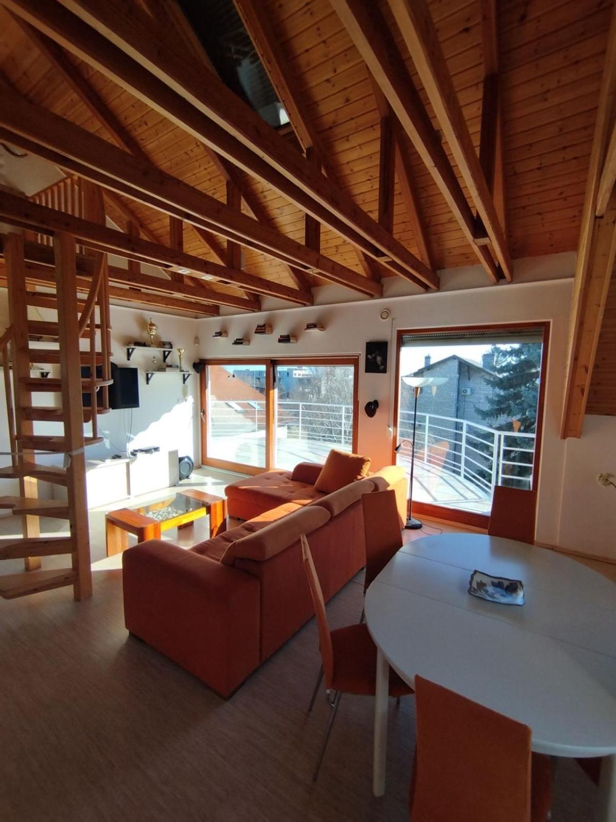 Apartman Vitorlas Vendeghaz Balatonfured Bagian luar foto