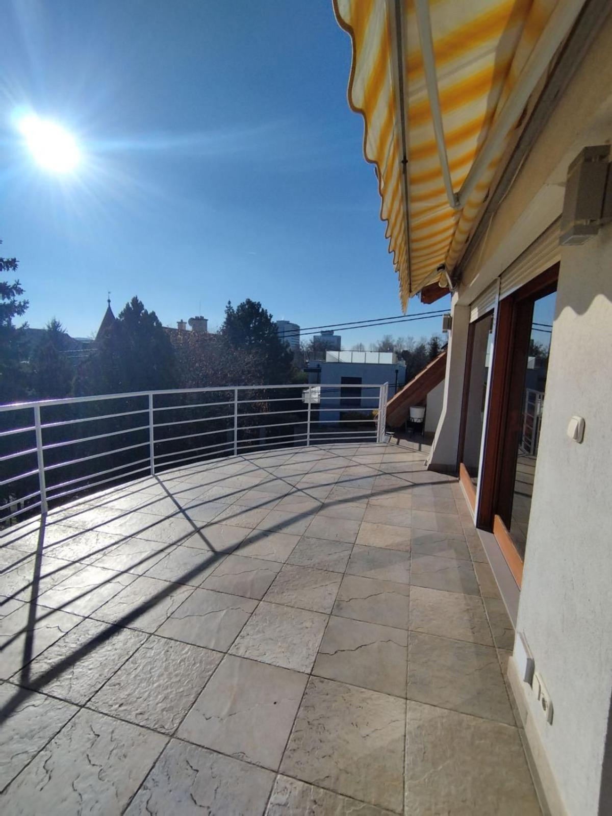 Apartman Vitorlas Vendeghaz Balatonfured Bagian luar foto