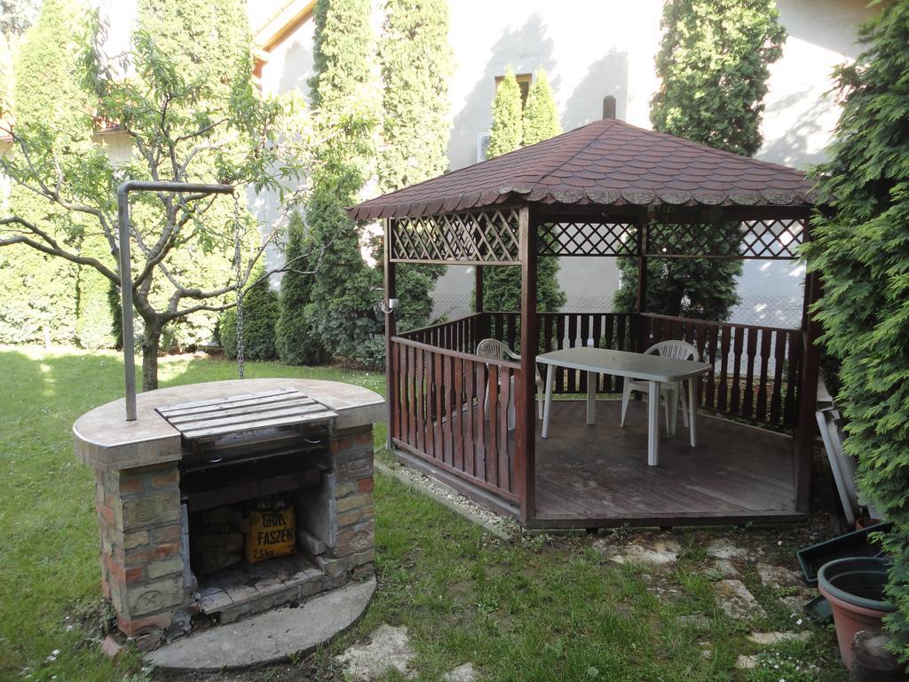 Apartman Vitorlas Vendeghaz Balatonfured Bagian luar foto